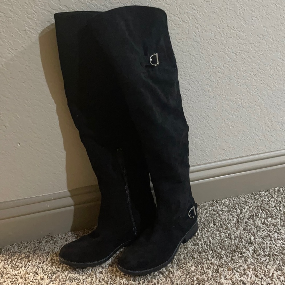 Black suede boots
